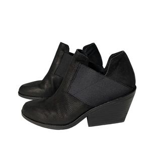 Eileen Fisher Even Black Leather Cut-out Ankle Booties Shoes 5